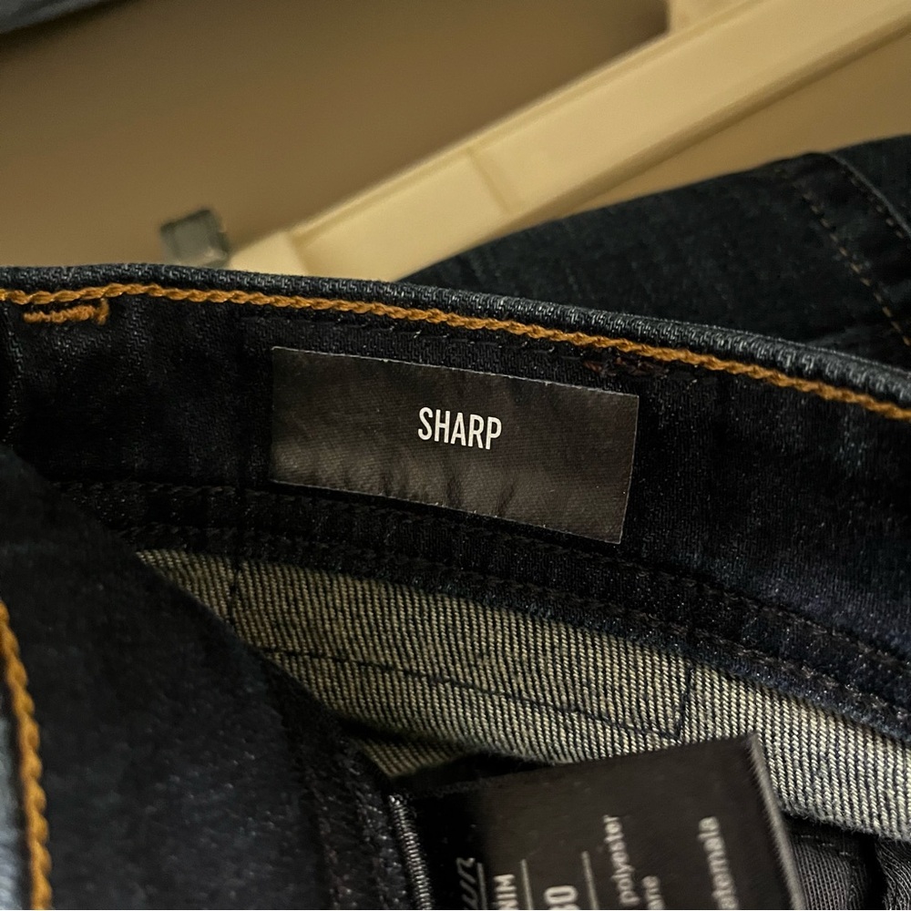 Revtown Sharp Jeans - Picture 8 of 8